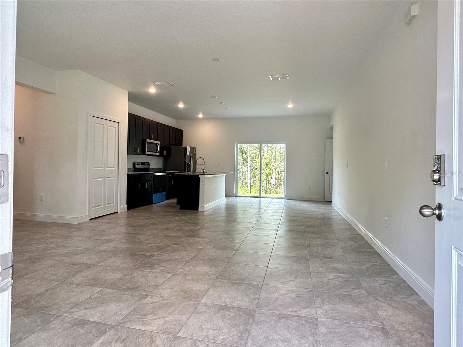 Image 3 of 12 For 13354 77th Avenue