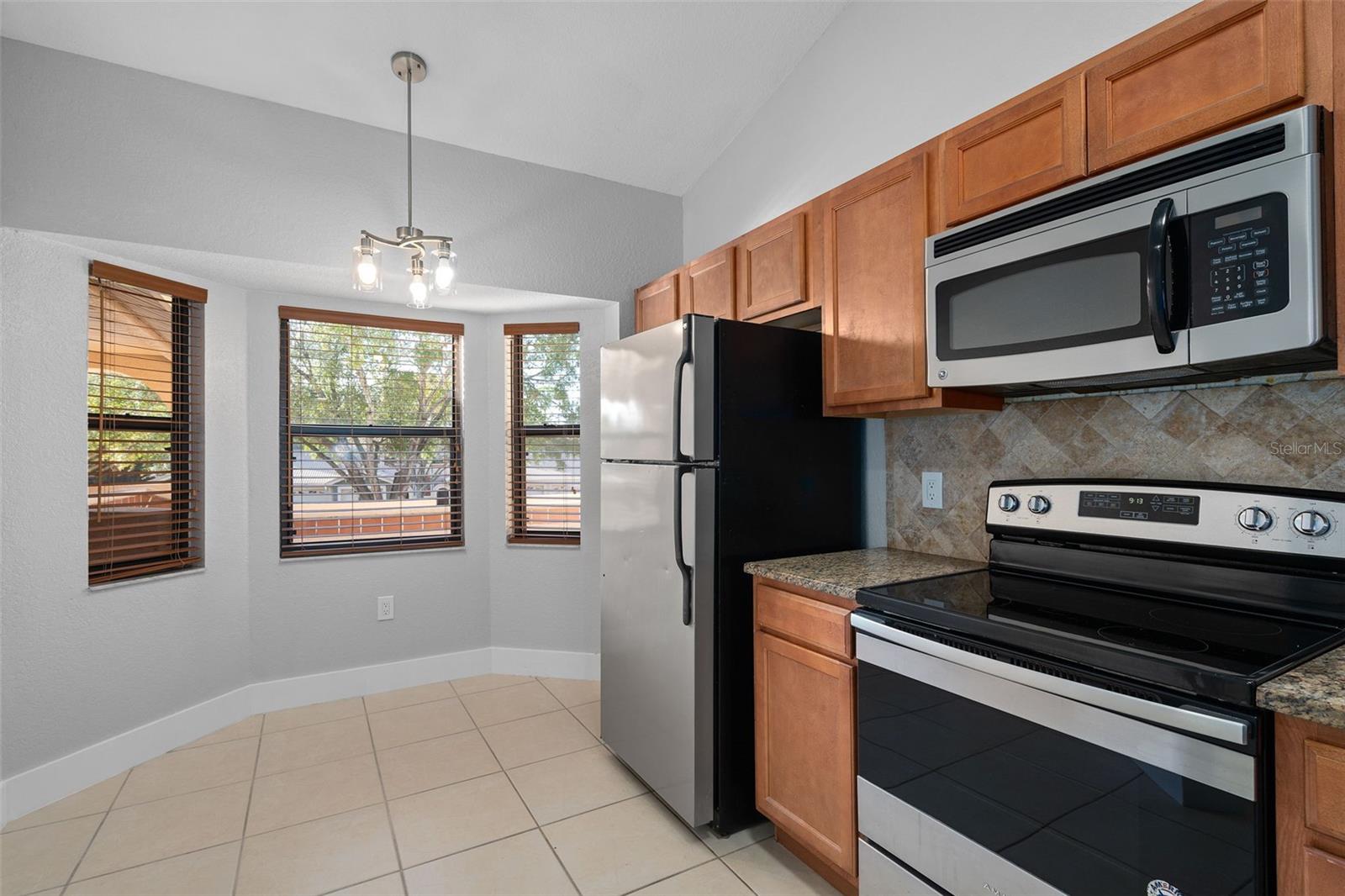 Image 10 of 35 For 7679 Sugar Bend Drive 7784