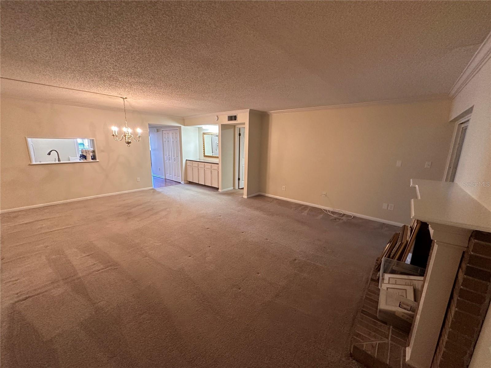 Image 11 of 25 For 17 Escondido Circle 236