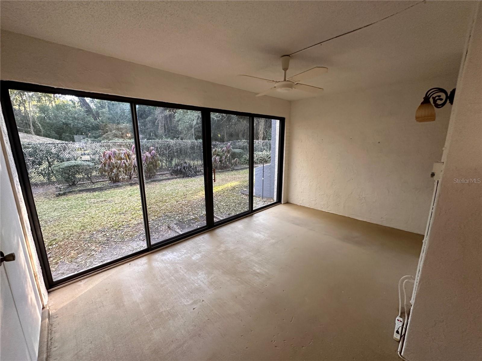 Image 12 of 25 For 17 Escondido Circle 236