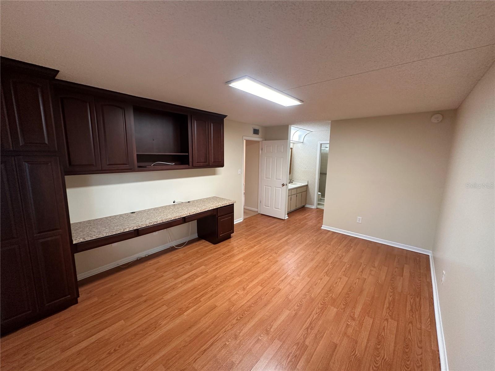 Image 17 of 25 For 17 Escondido Circle 236