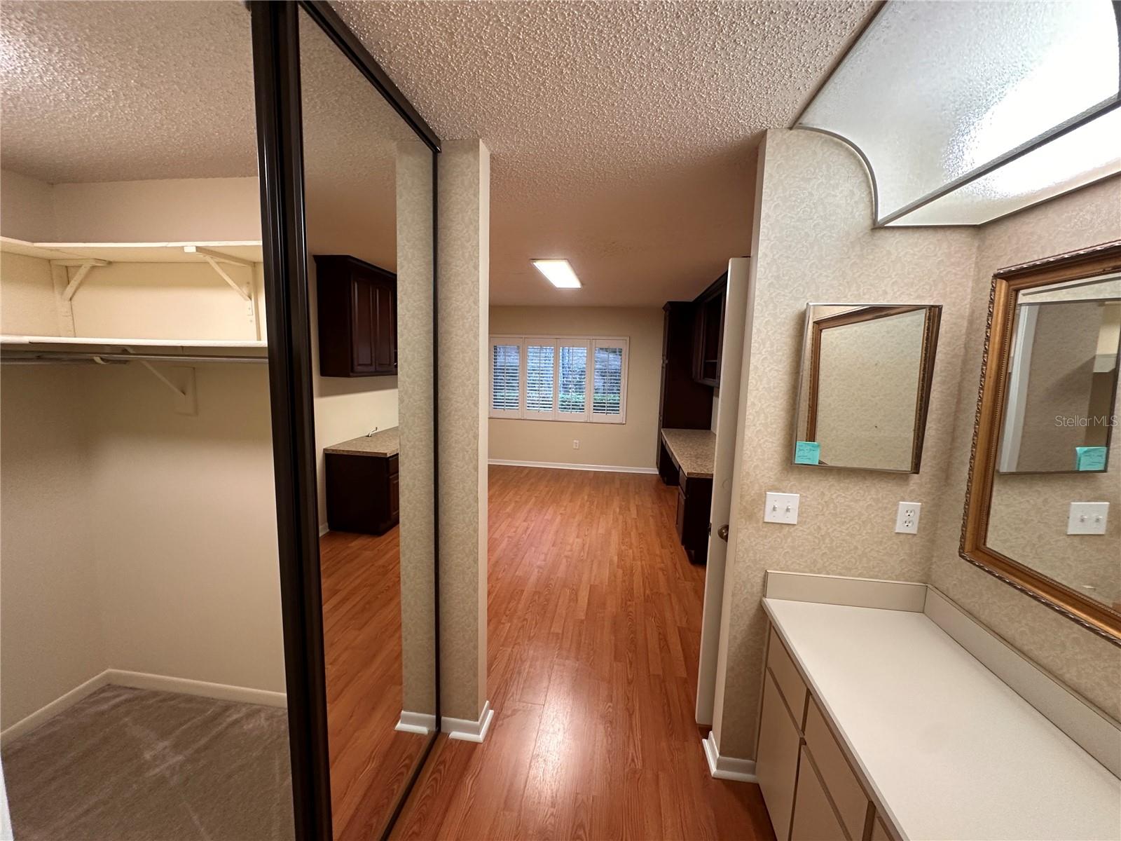 Image 19 of 25 For 17 Escondido Circle 236