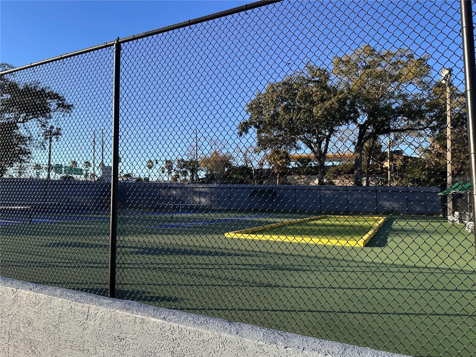 Image 21 of 25 For 17 Escondido Circle 236