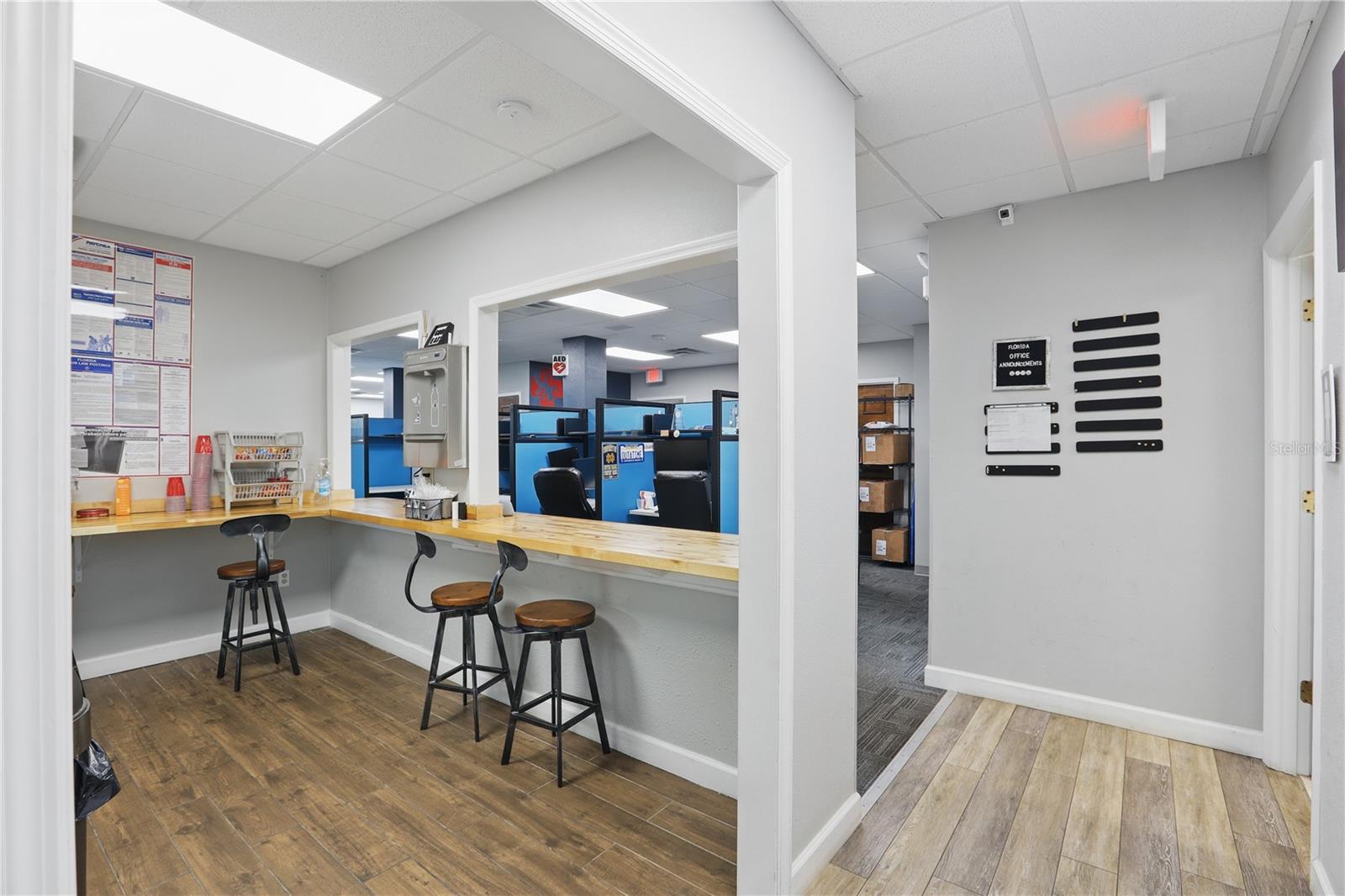 Image 13 of 25 For 5639 Hansel Avenue