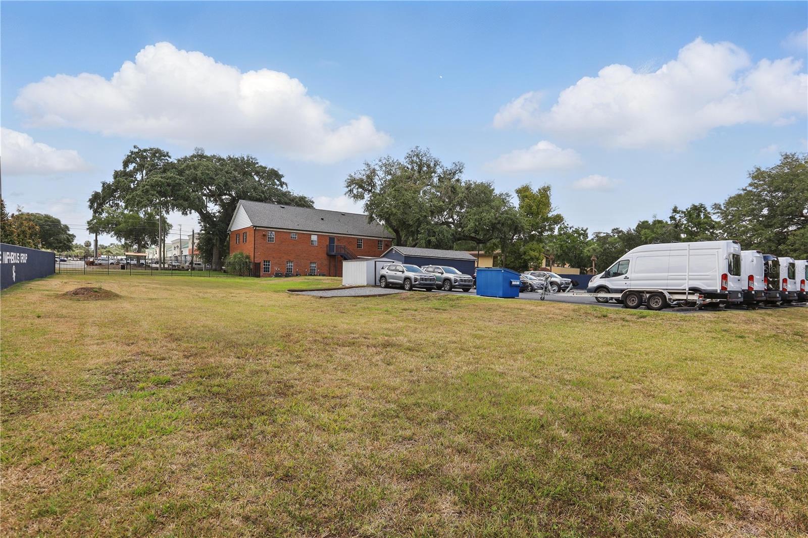 Image 19 of 25 For 5639 Hansel Avenue