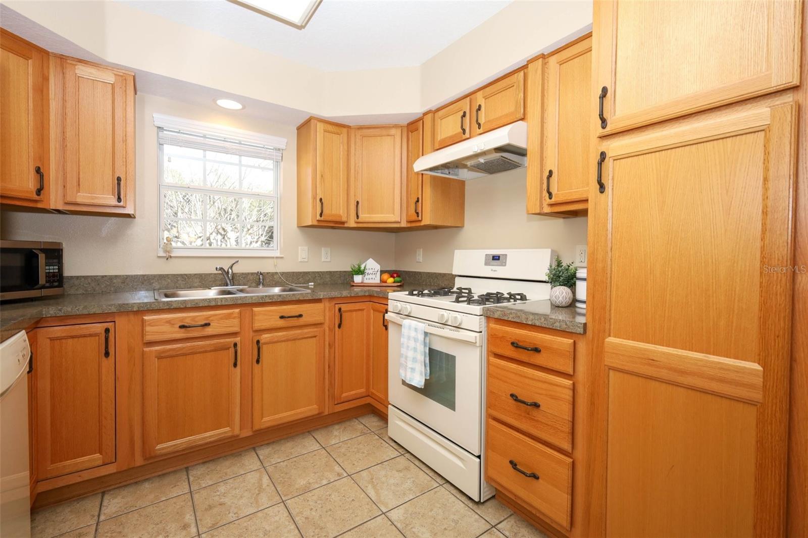 Image 9 of 24 For 67 Aberdeen Circle