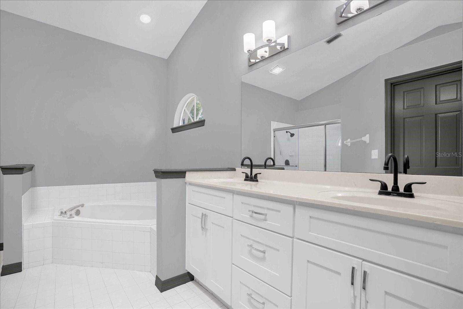 Image 17 of 28 For 1237 Erik Court