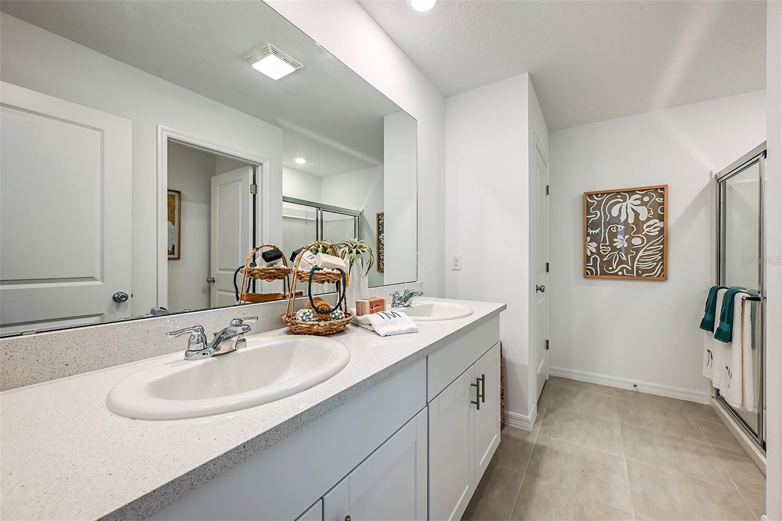 Image 15 of 36 For 7677 Gemstone Street