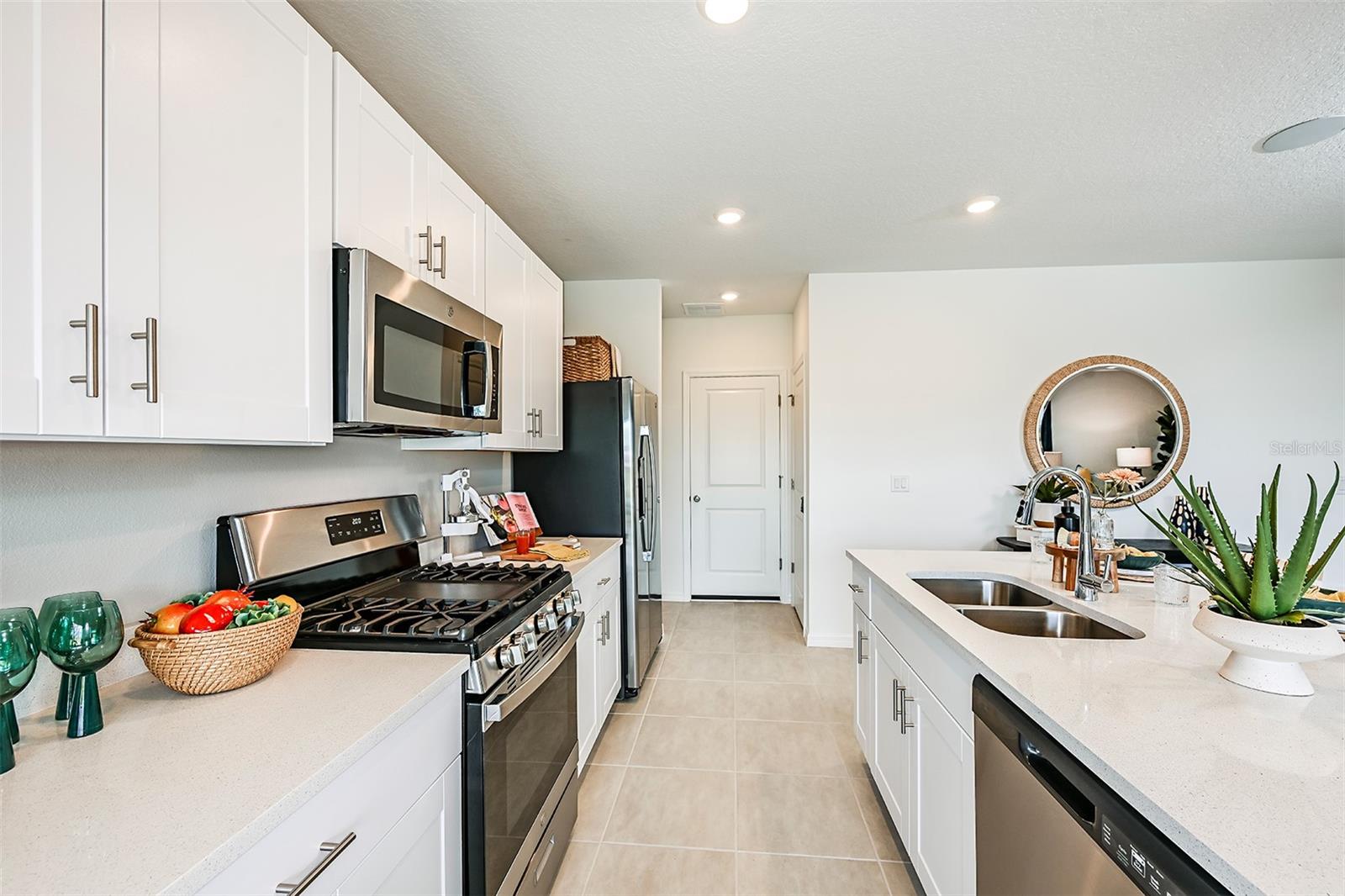 Image 4 of 36 For 7677 Gemstone Street