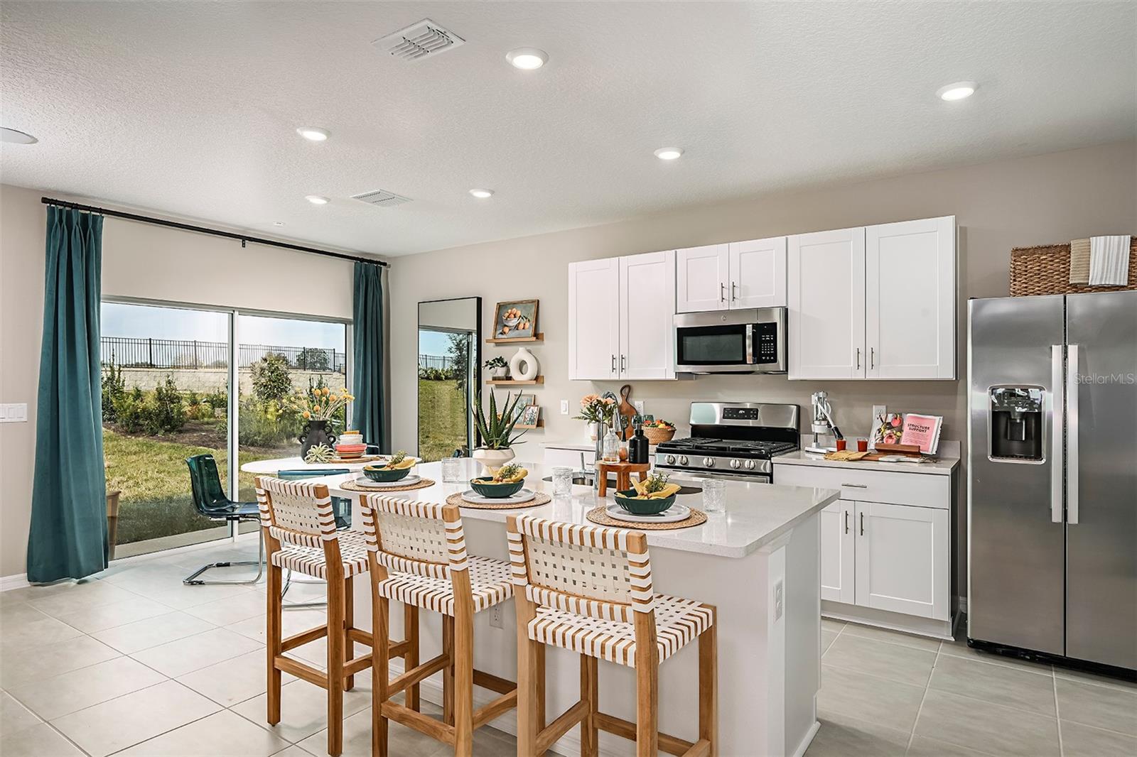 Image 6 of 36 For 7677 Gemstone Street