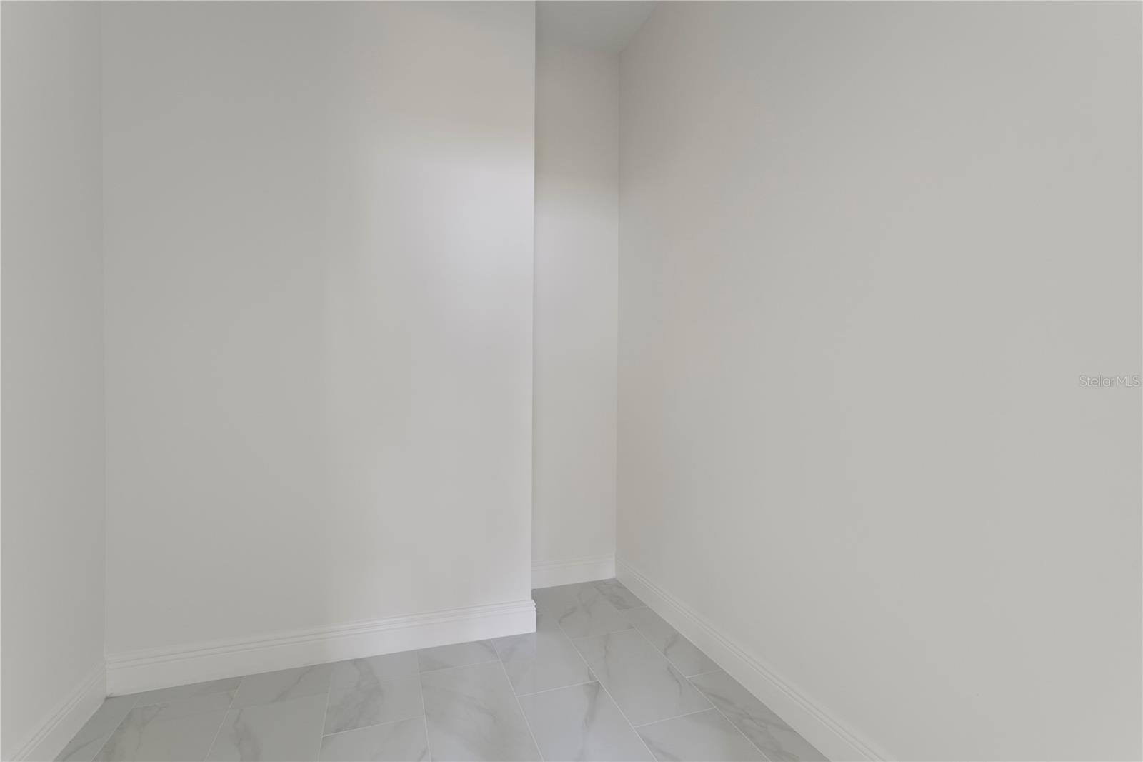 Image 16 of 33 For 1566 Oak Lane