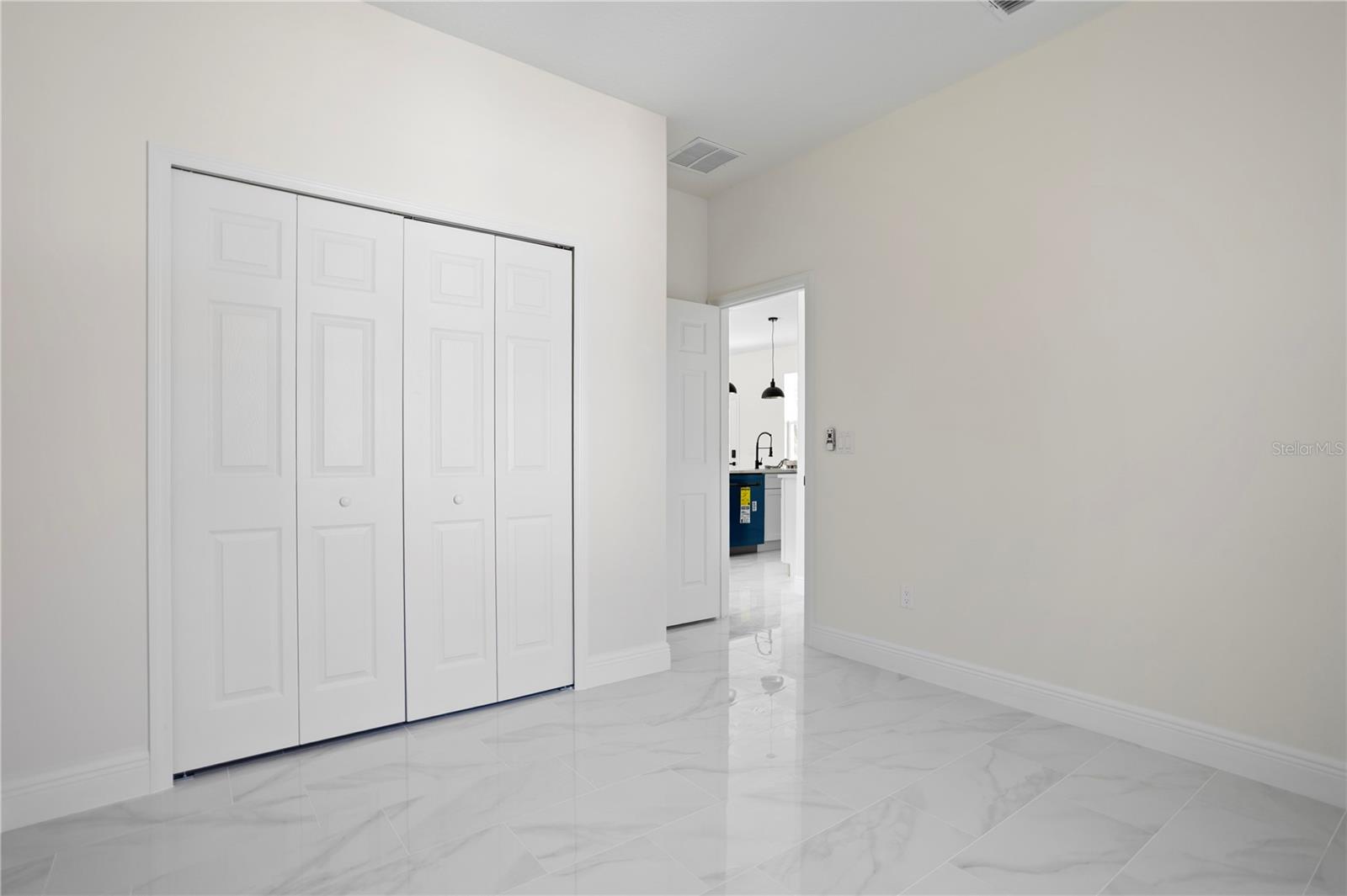 Image 28 of 33 For 1566 Oak Lane