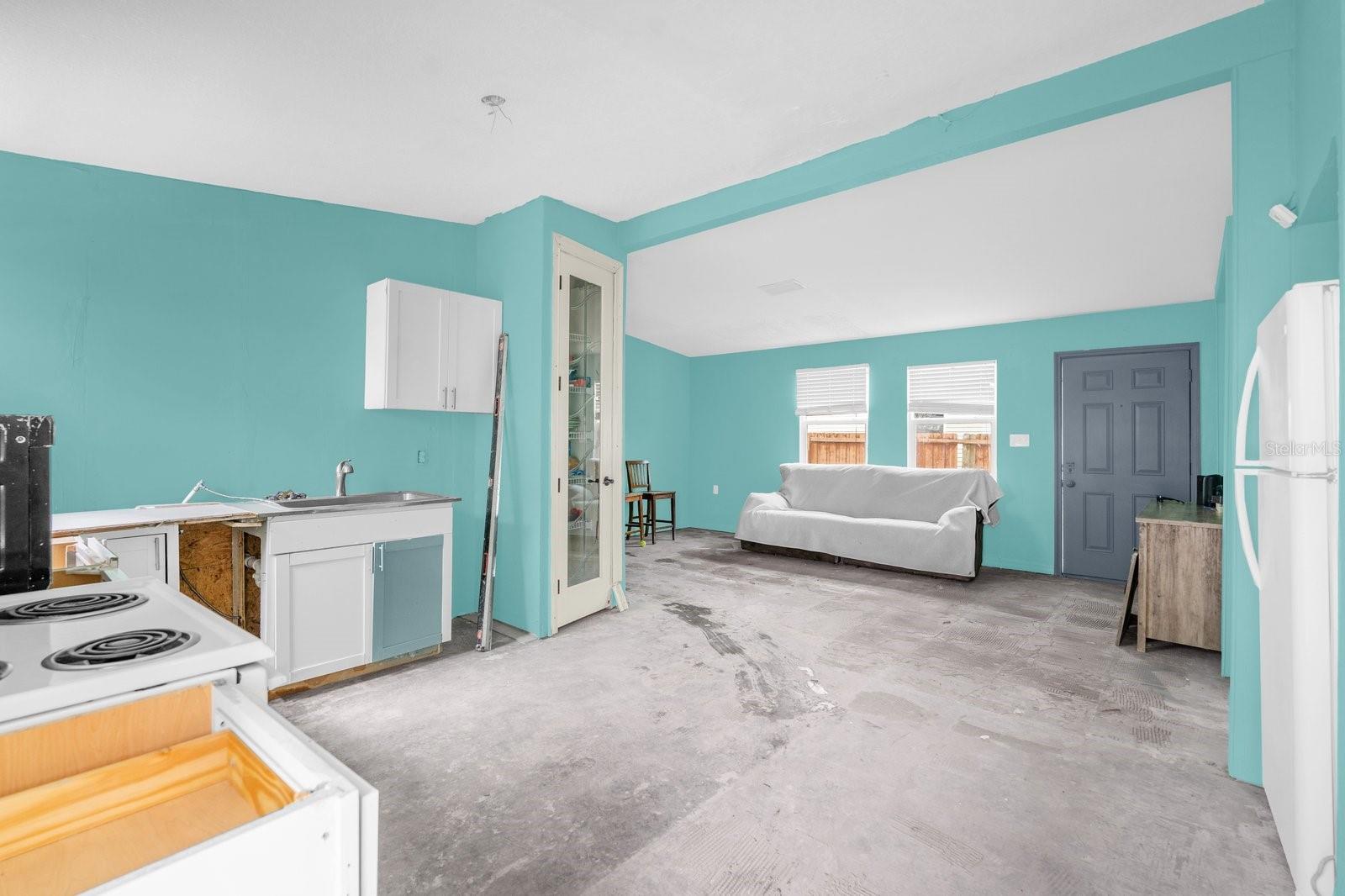 Image 4 of 13 For 514 Ellison Parkway