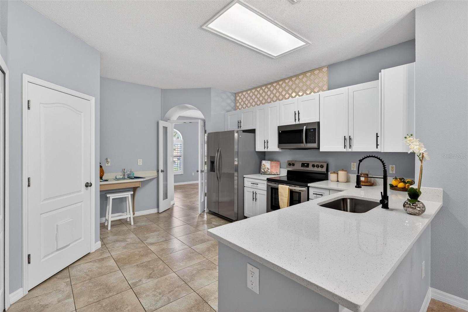 Image 11 of 45 For 1850 Emerald Green Circle