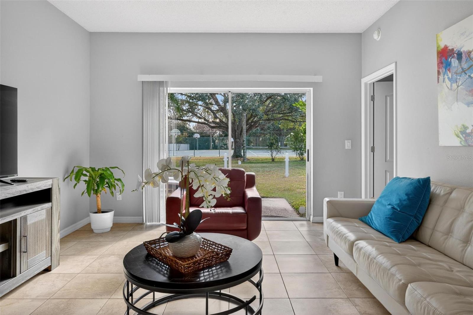 Image 16 of 45 For 1850 Emerald Green Circle