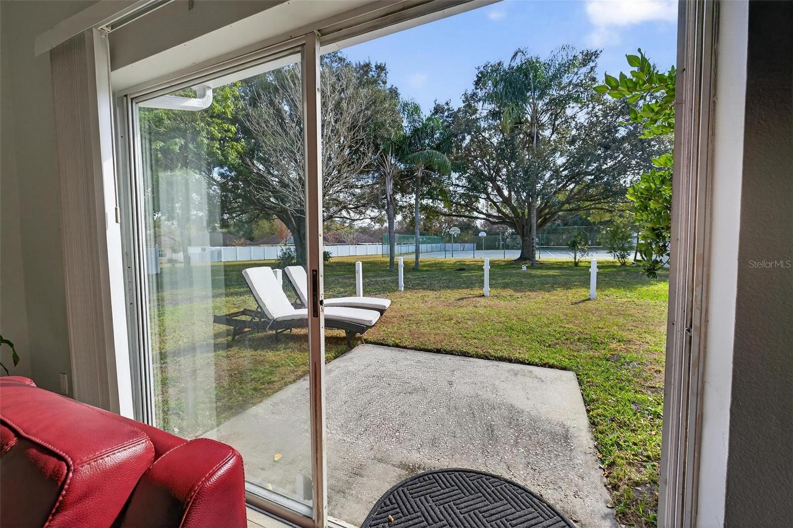 Image 18 of 45 For 1850 Emerald Green Circle