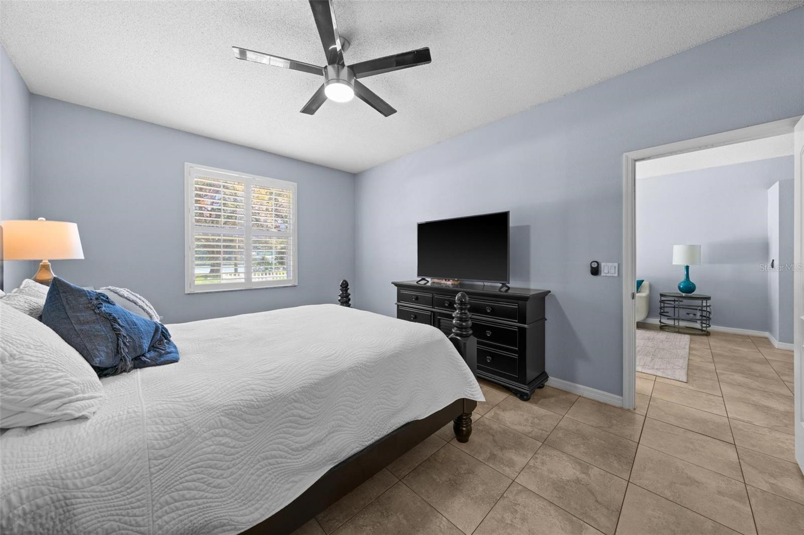 Image 30 of 45 For 1850 Emerald Green Circle