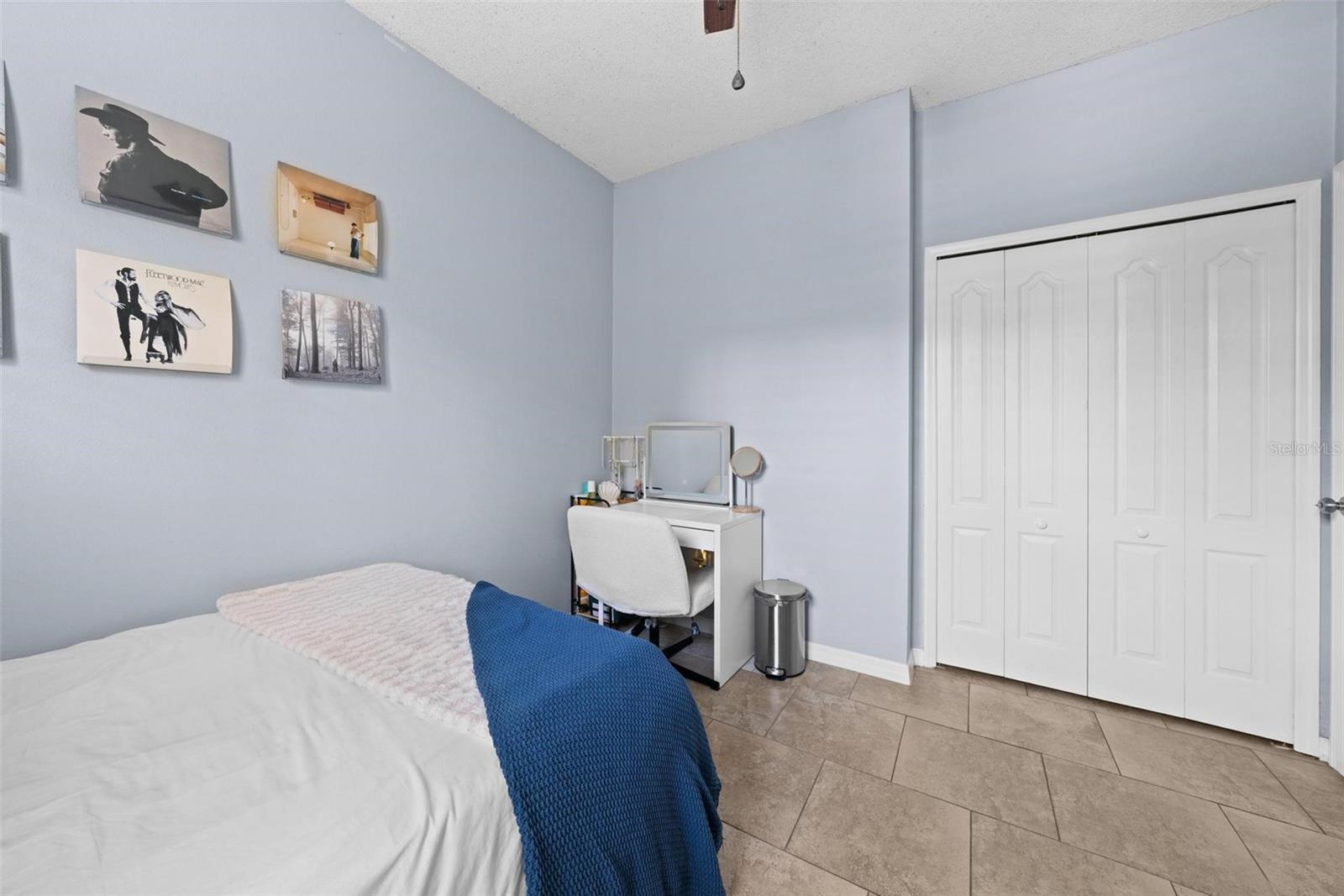 Image 36 of 45 For 1850 Emerald Green Circle