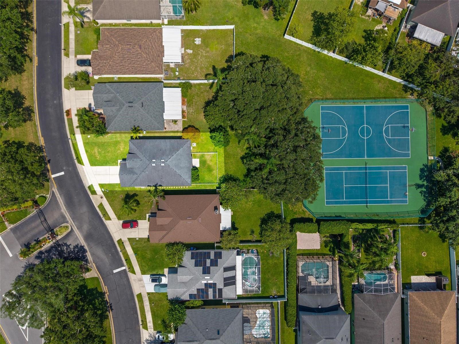 Image 44 of 45 For 1850 Emerald Green Circle