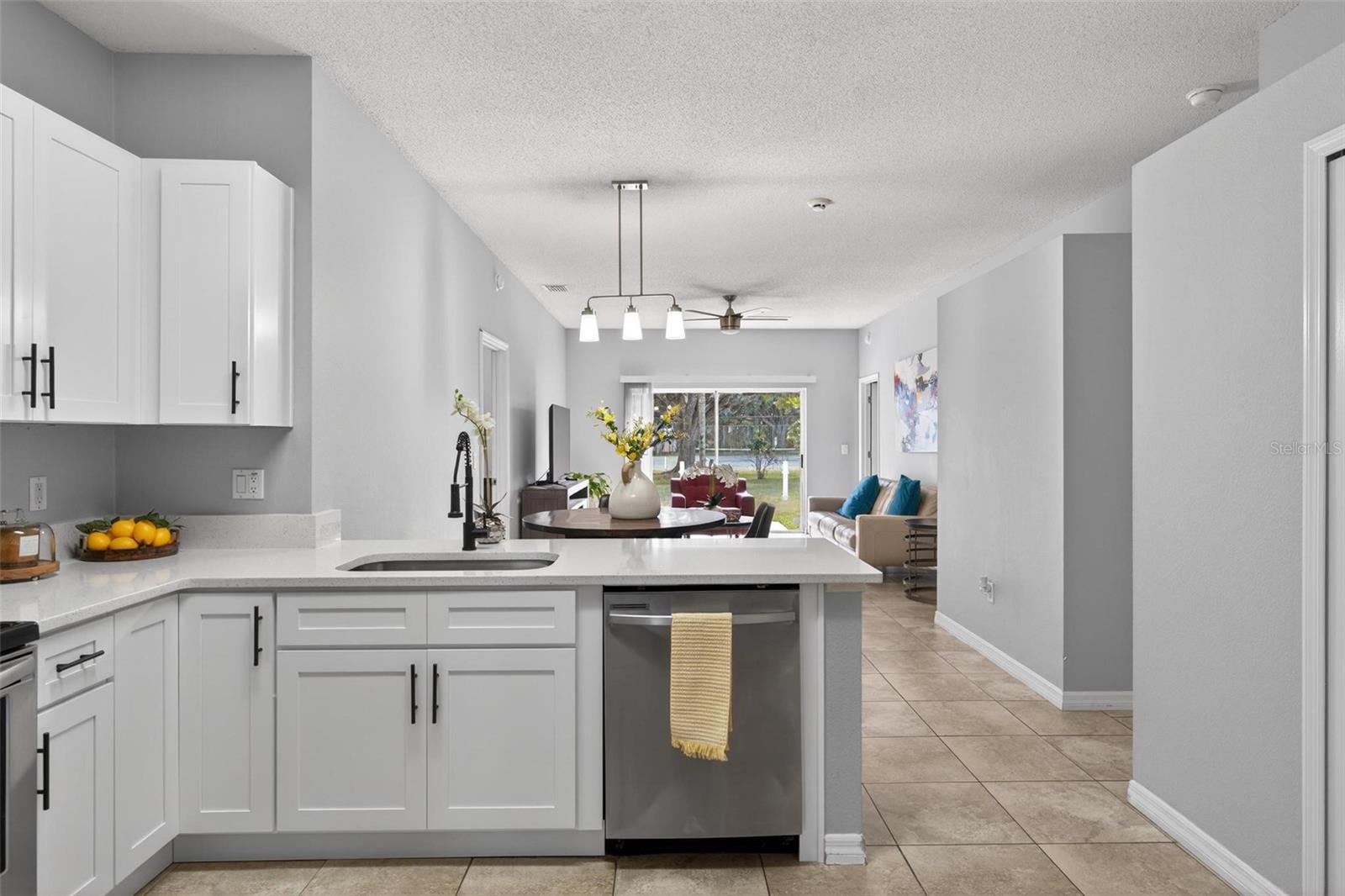 Image 7 of 45 For 1850 Emerald Green Circle