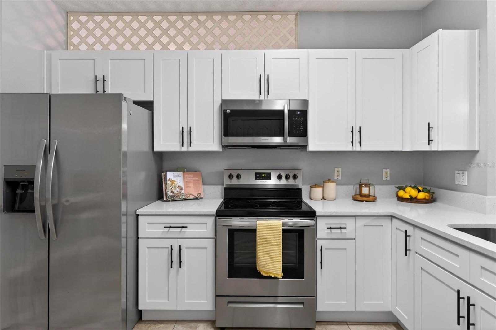 Image 9 of 45 For 1850 Emerald Green Circle