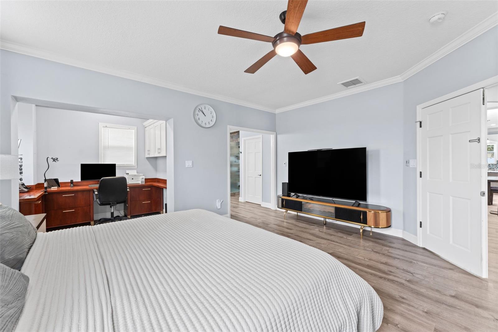 Image 18 of 55 For 8549 Hillcrest Drive