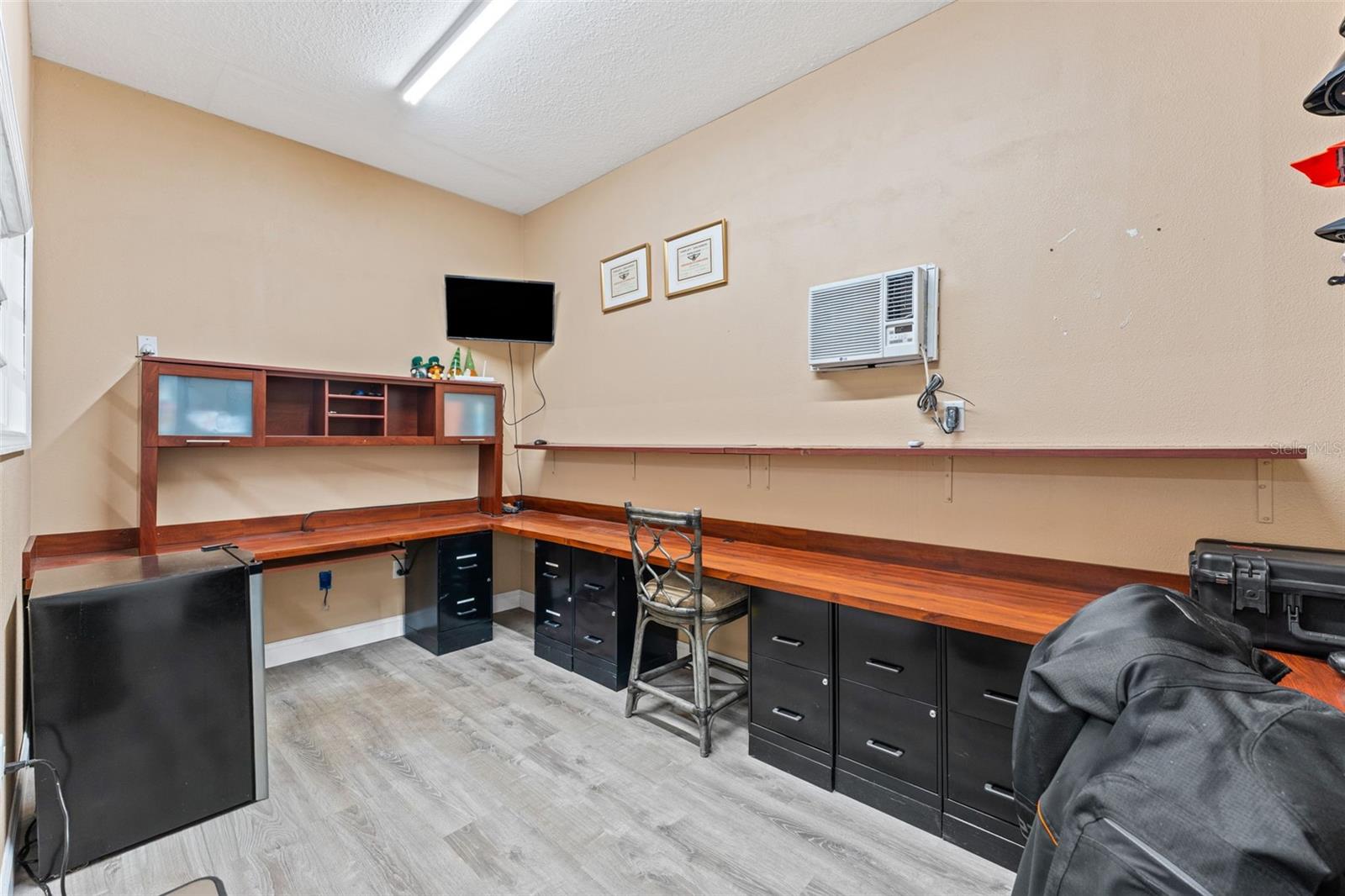 Image 42 of 55 For 8549 Hillcrest Drive