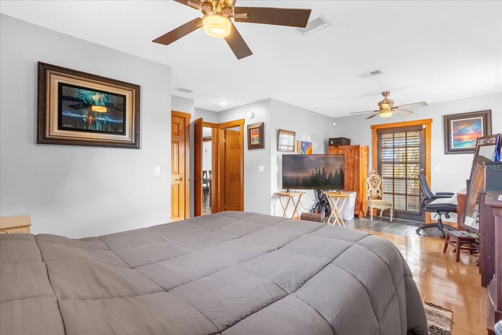 Image 14 of 30 For 201 Vermont Avenue