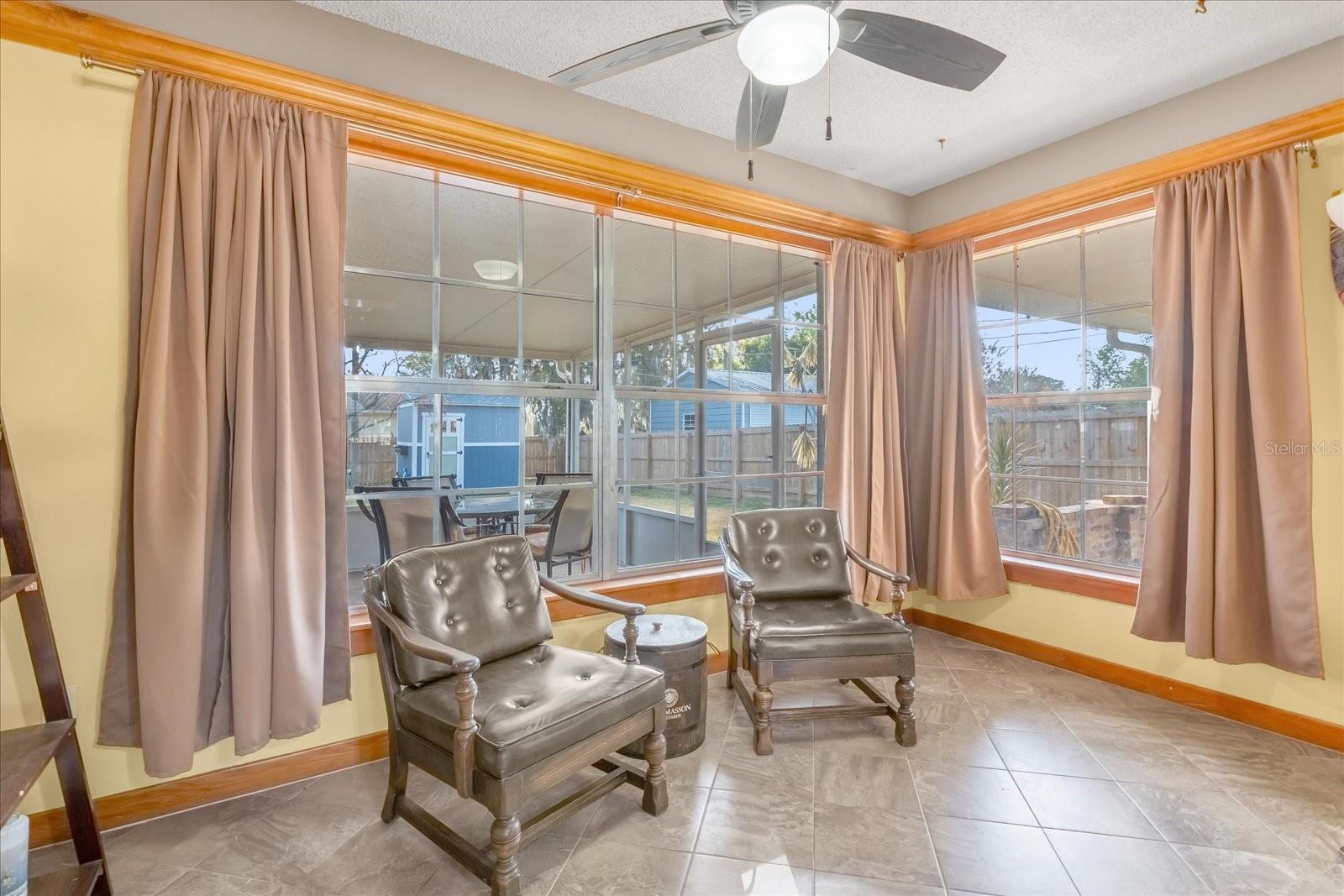 Image 9 of 30 For 201 Vermont Avenue