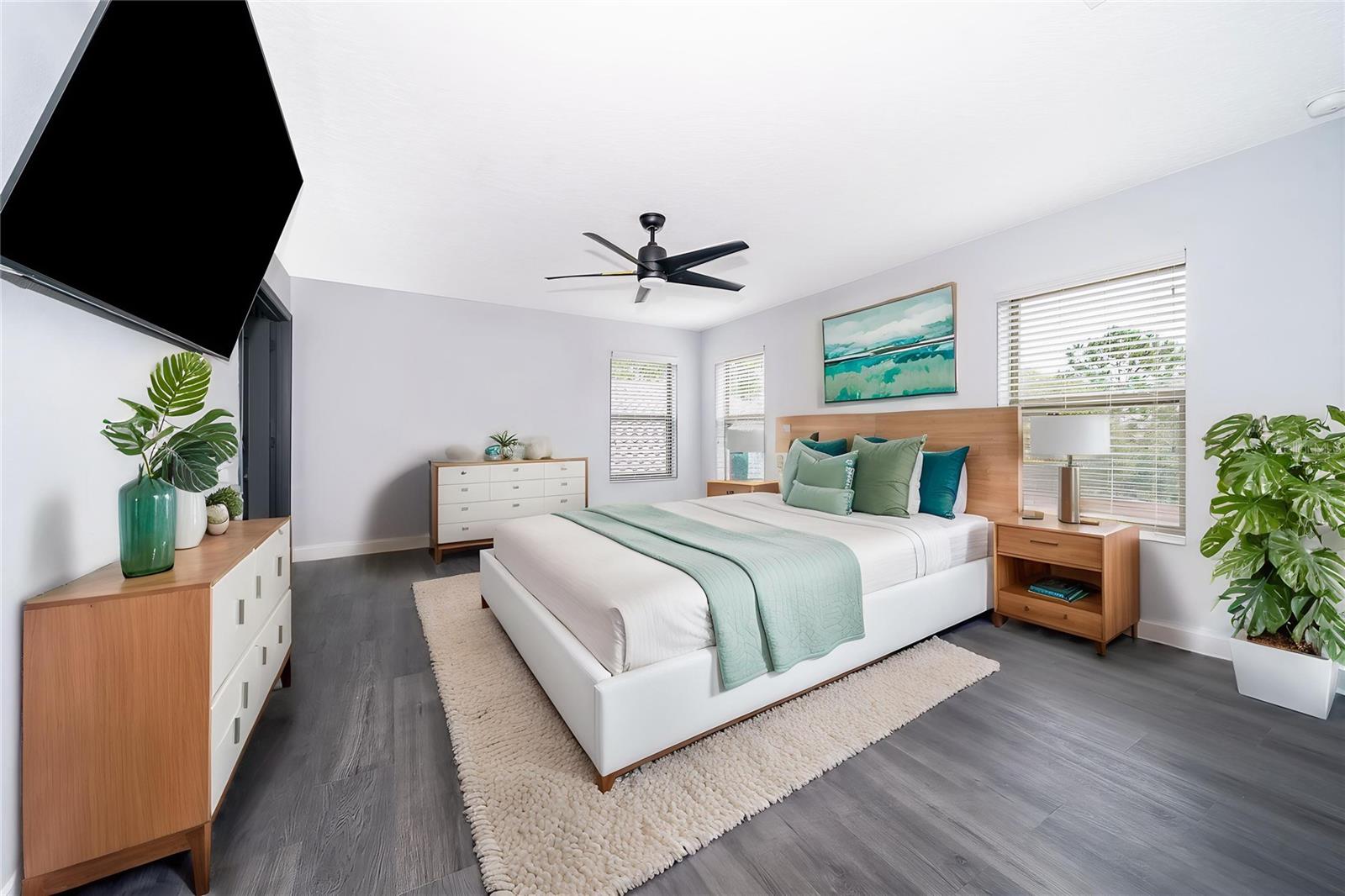 Image 26 of 48 For 163 Ancona Avenue