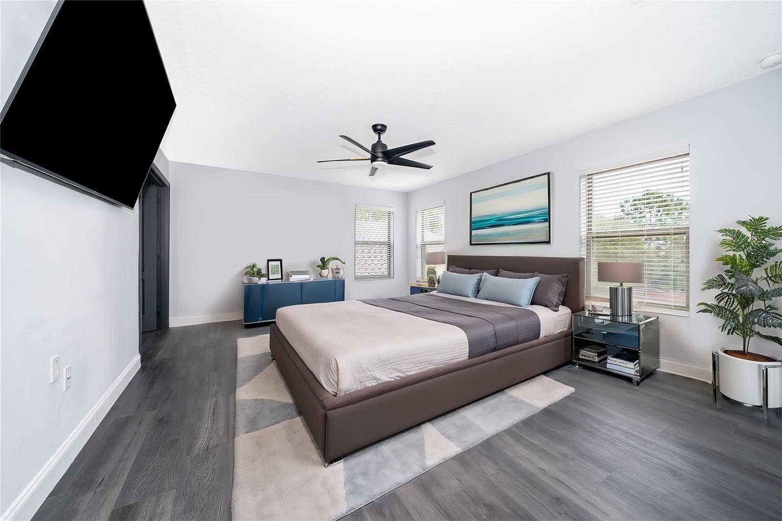 Image 27 of 48 For 163 Ancona Avenue