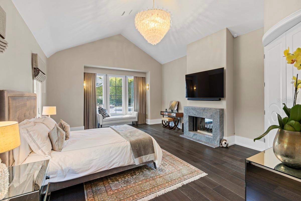 Image 19 of 47 For 1200 Via Salerno