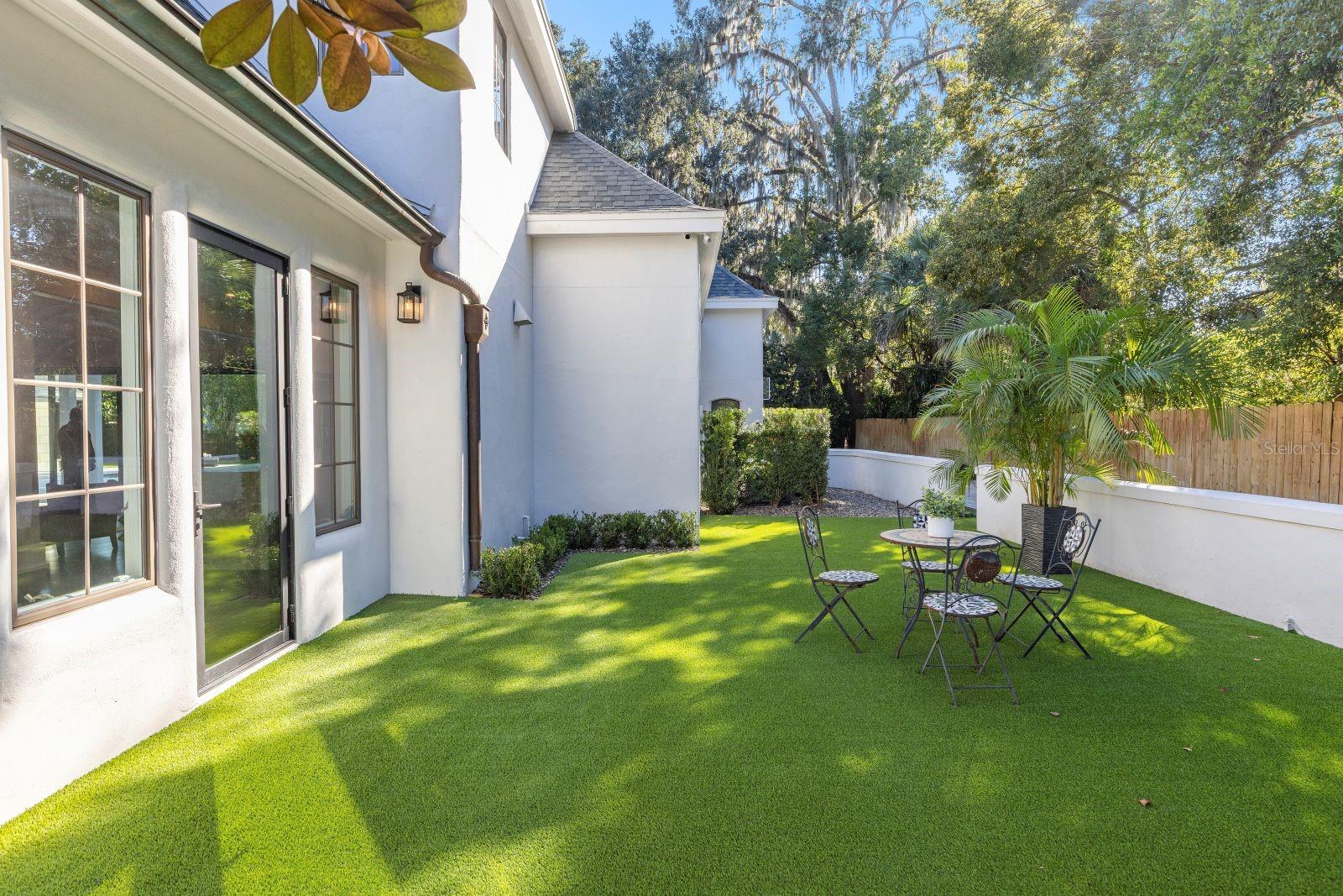 Image 7 of 47 For 1200 Via Salerno