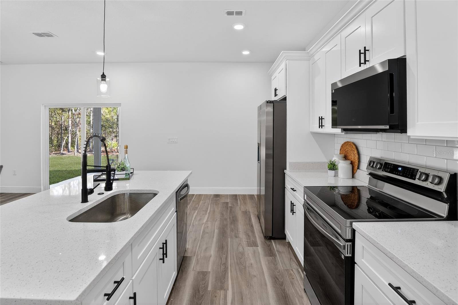 Image 10 of 25 For 7545 Galena Avenue