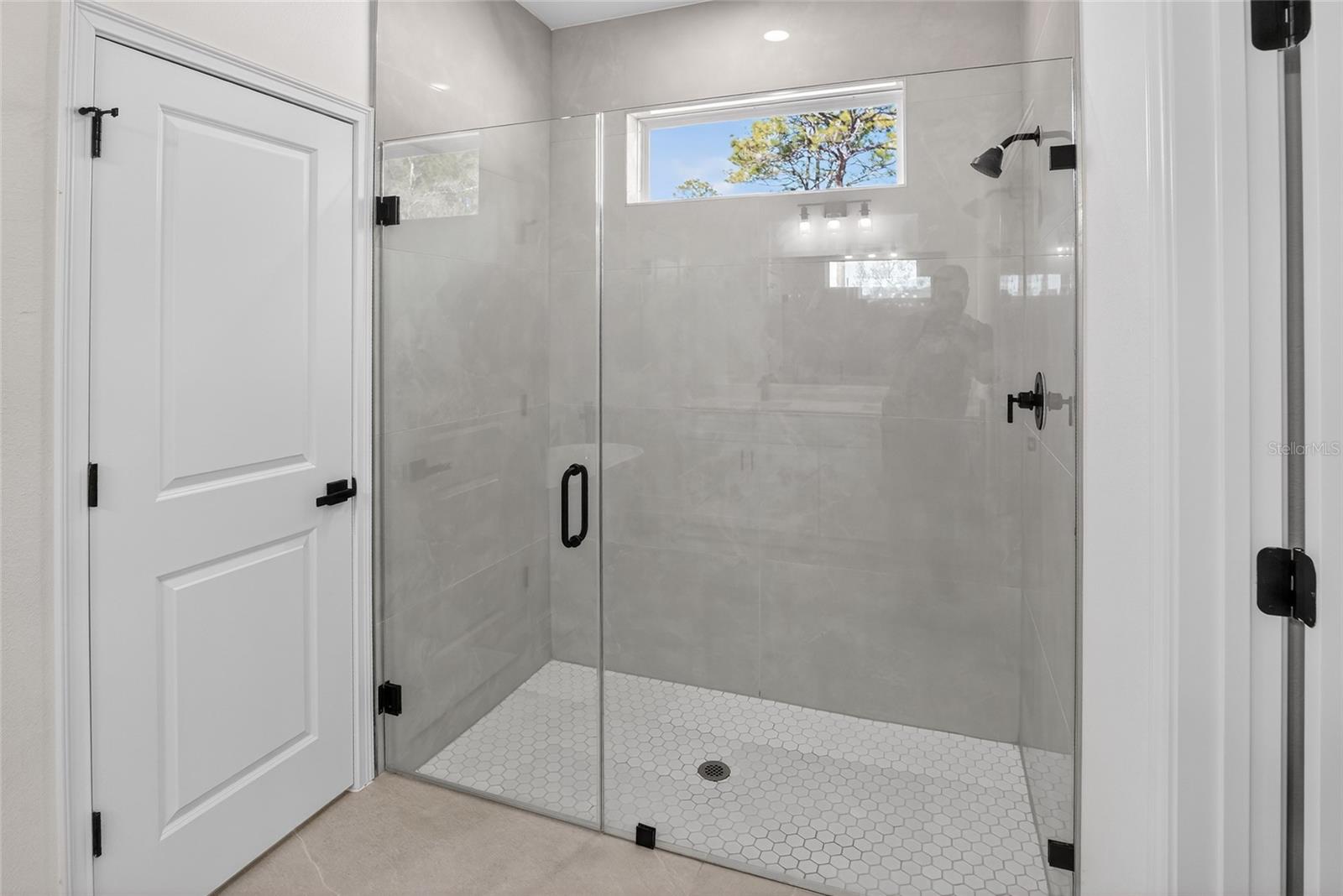 Image 15 of 25 For 7545 Galena Avenue