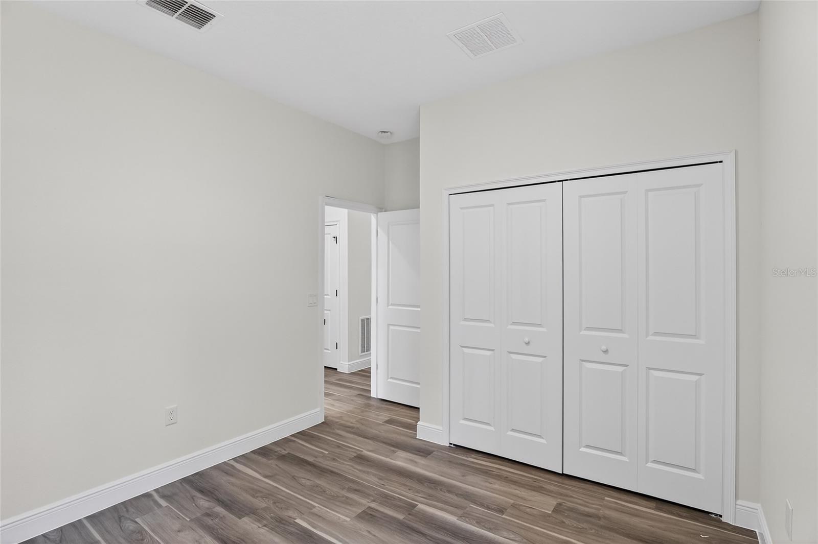 Image 19 of 25 For 7545 Galena Avenue