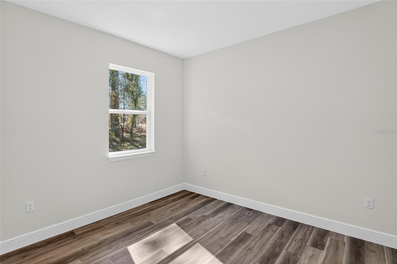 Image 21 of 25 For 7545 Galena Avenue