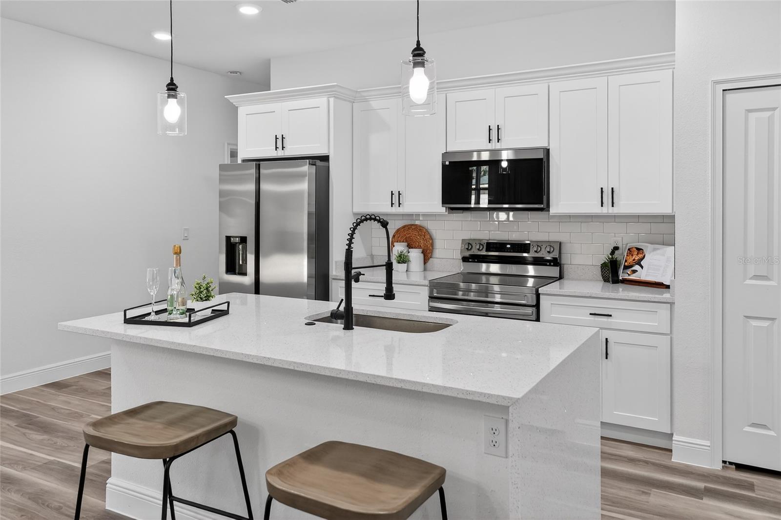 Image 6 of 25 For 7545 Galena Avenue