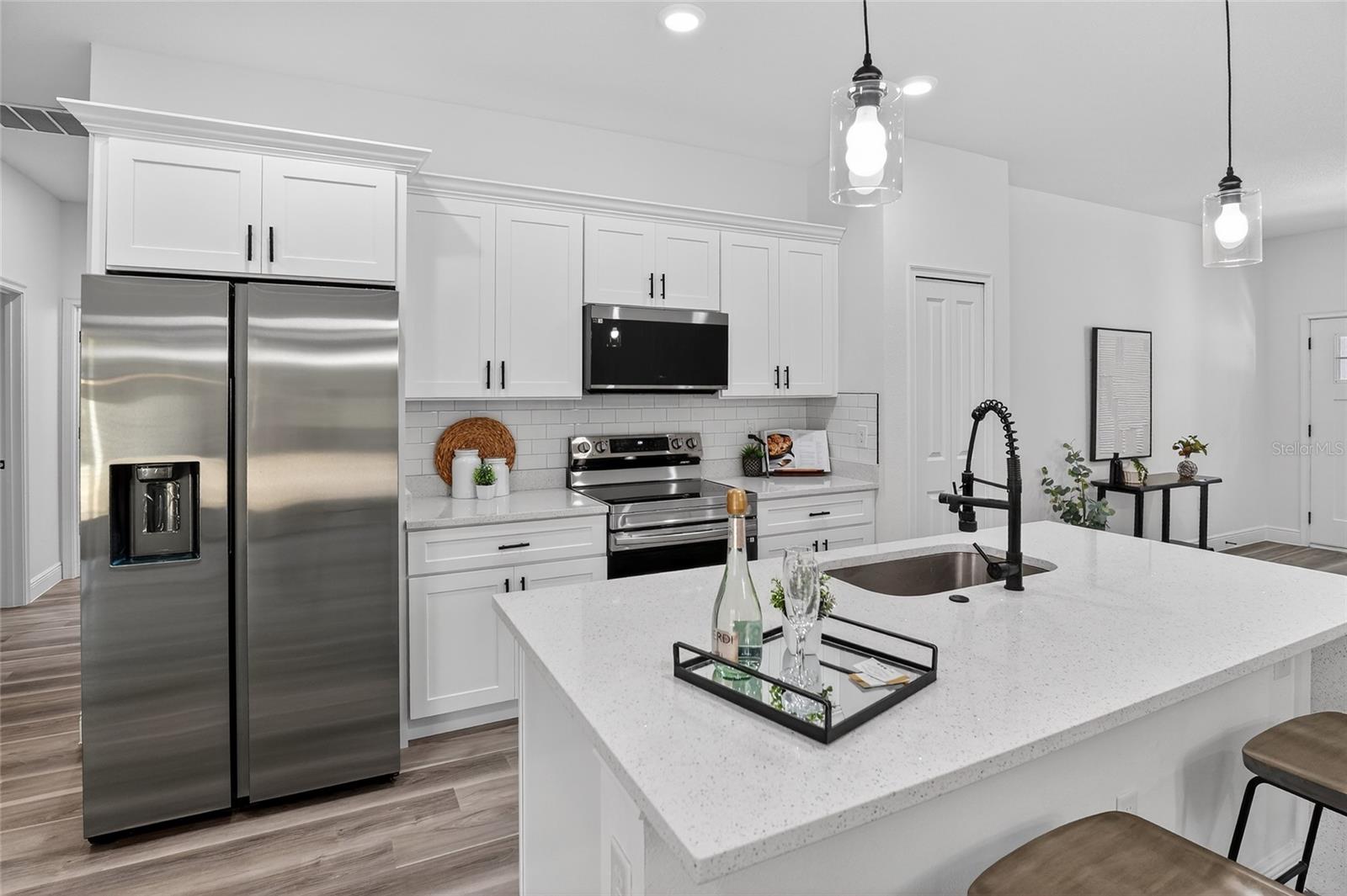 Image 7 of 25 For 7545 Galena Avenue