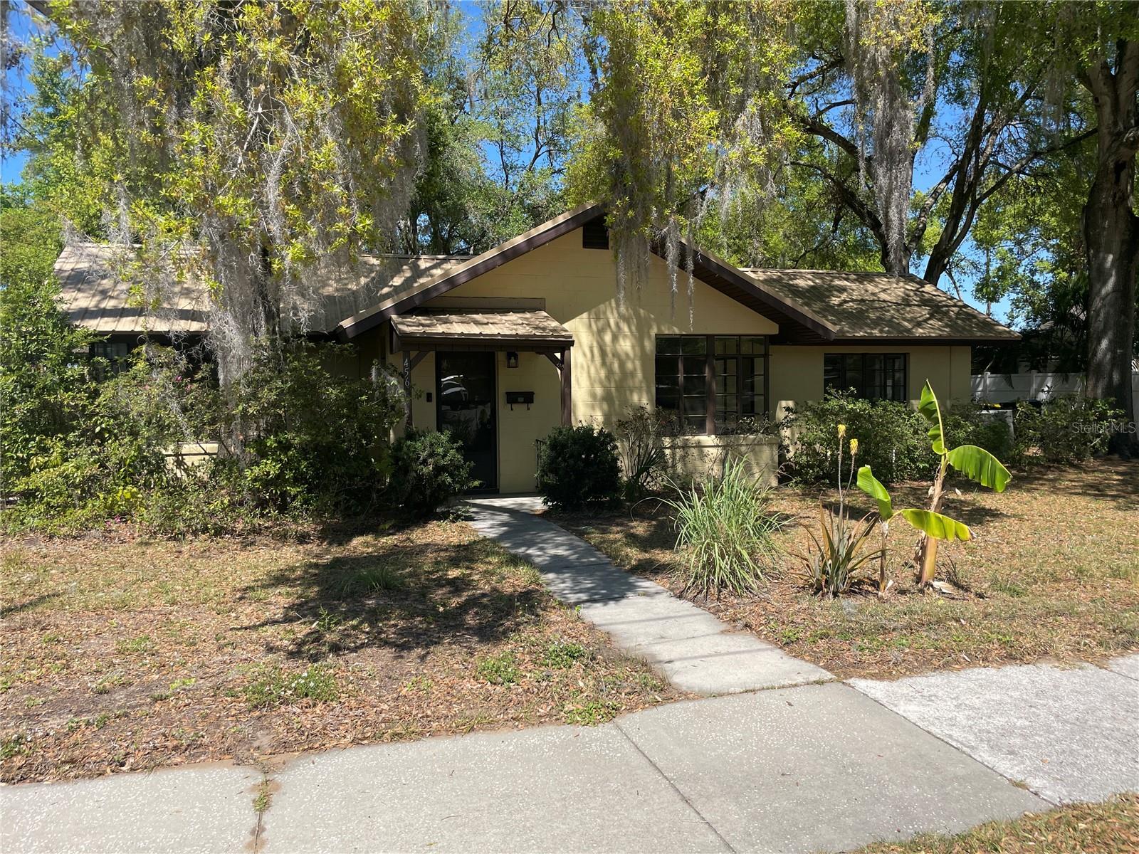 Image 2 of 34 For 456 Minneola Avenue