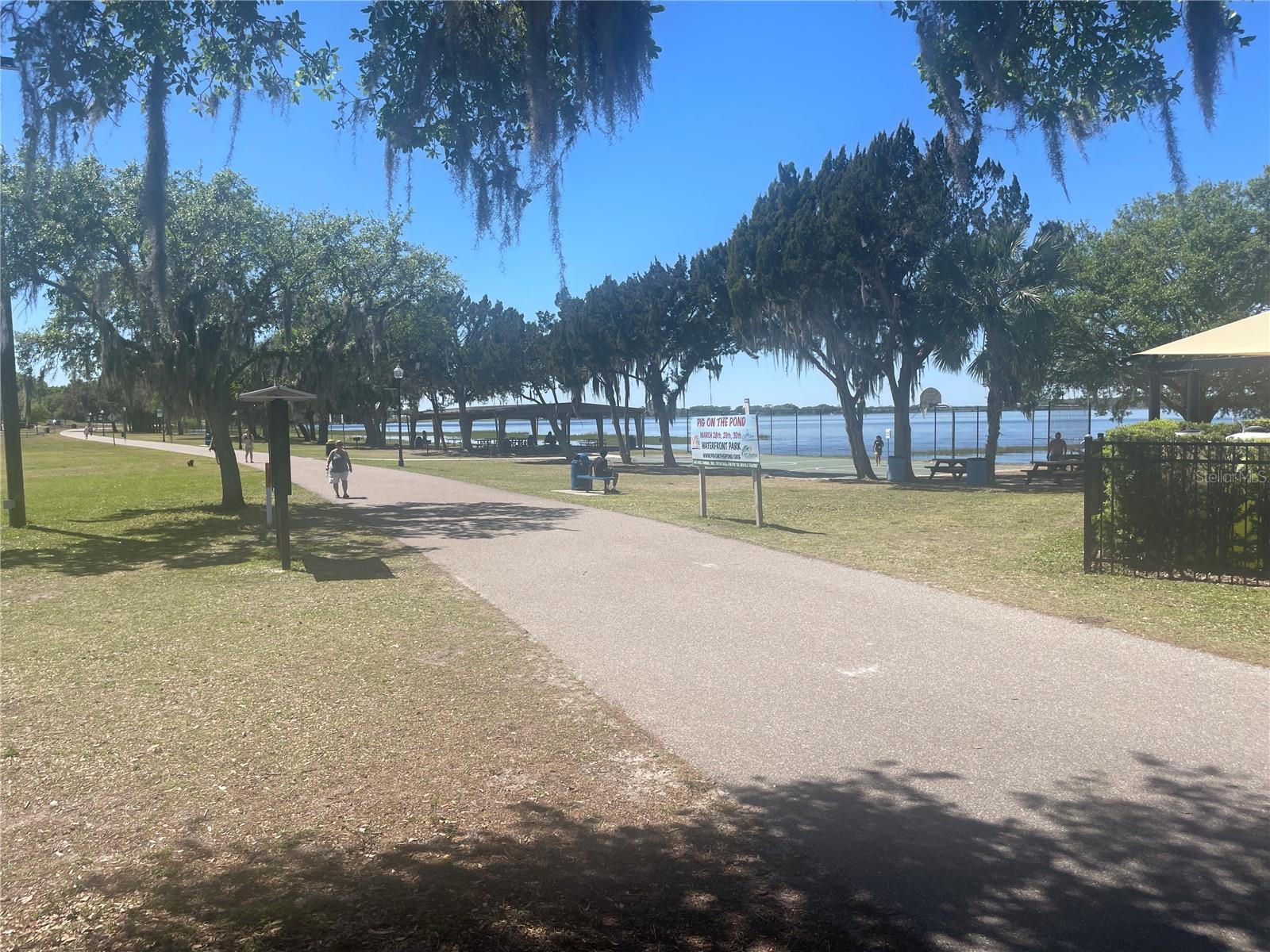 Image 4 of 34 For 456 Minneola Avenue