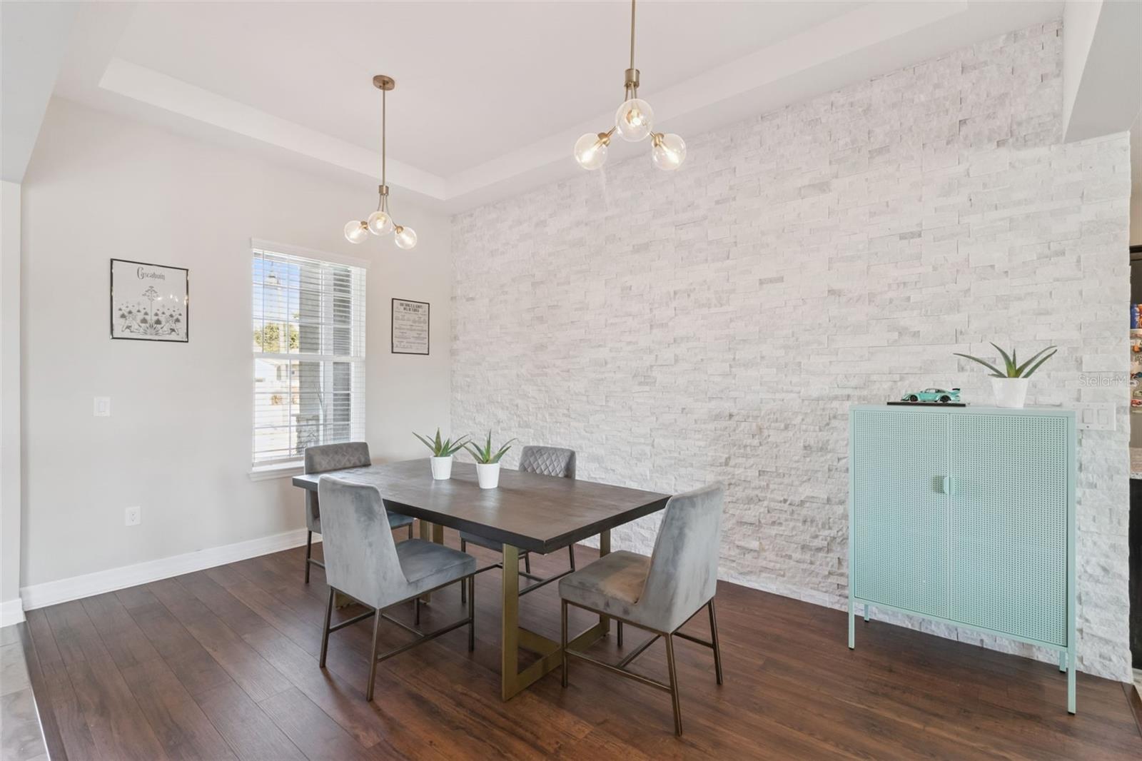 Image 11 of 66 For 14872 Winkfield Court