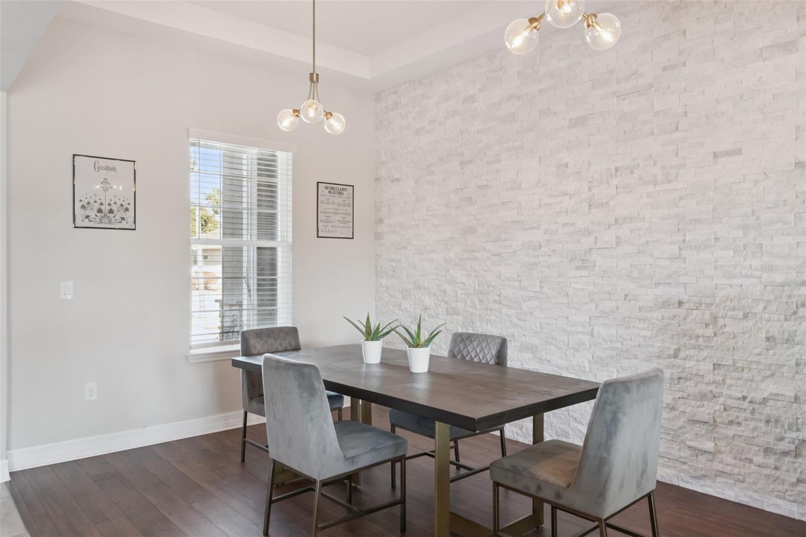 Image 12 of 66 For 14872 Winkfield Court