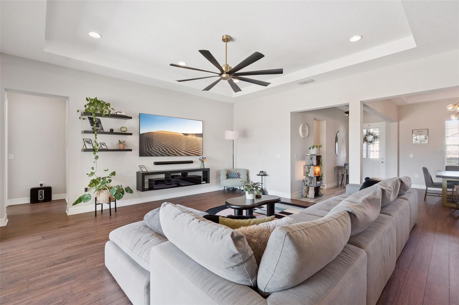 Image 13 of 66 For 14872 Winkfield Court