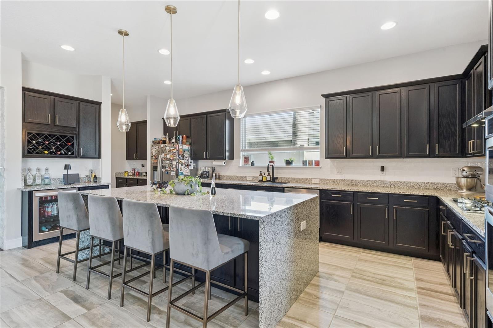 Image 19 of 66 For 14872 Winkfield Court