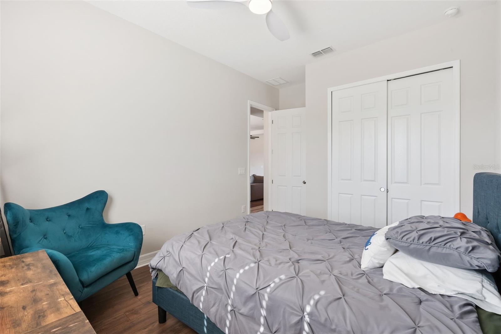 Image 32 of 66 For 14872 Winkfield Court