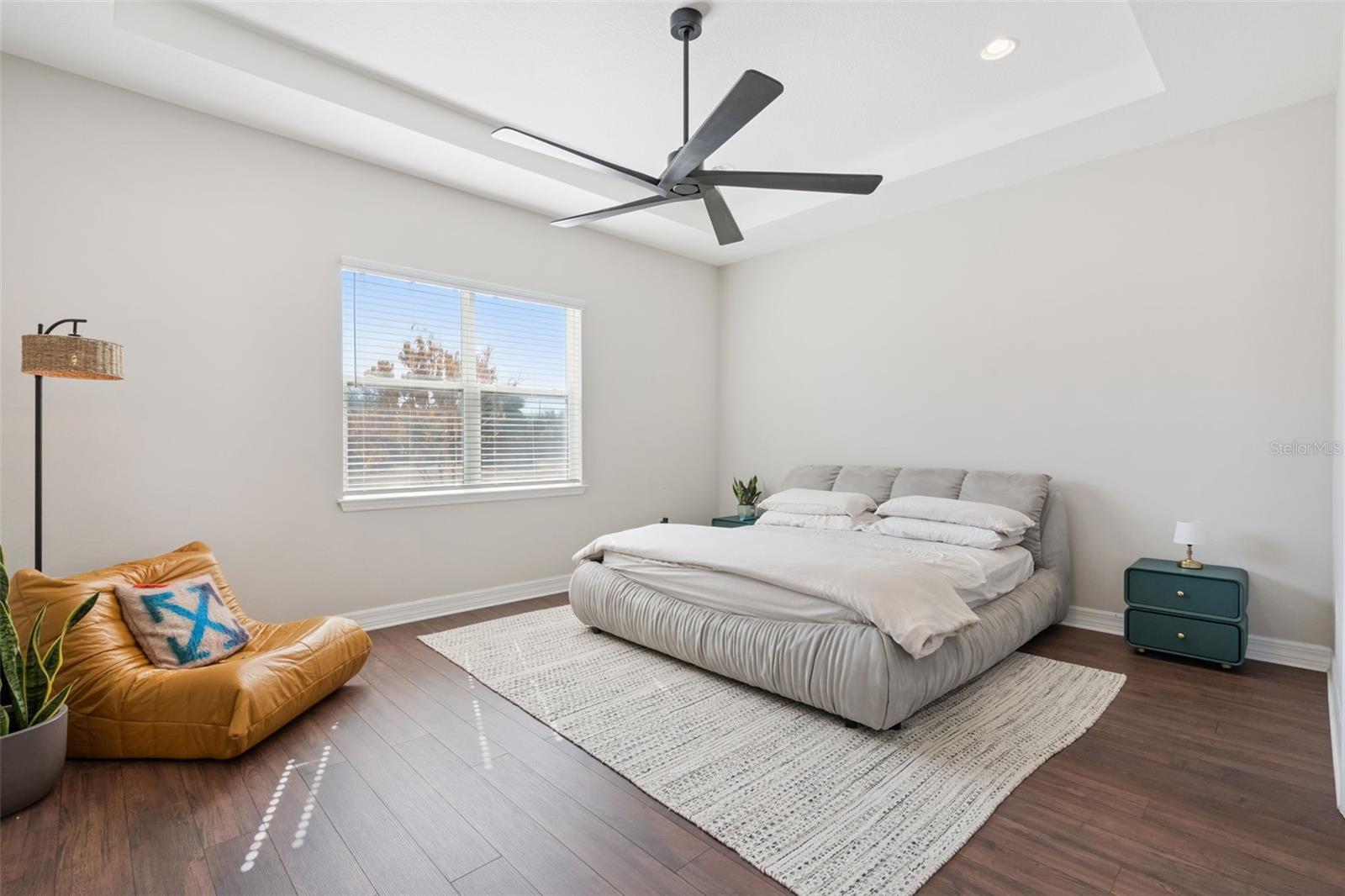 Image 33 of 66 For 14872 Winkfield Court