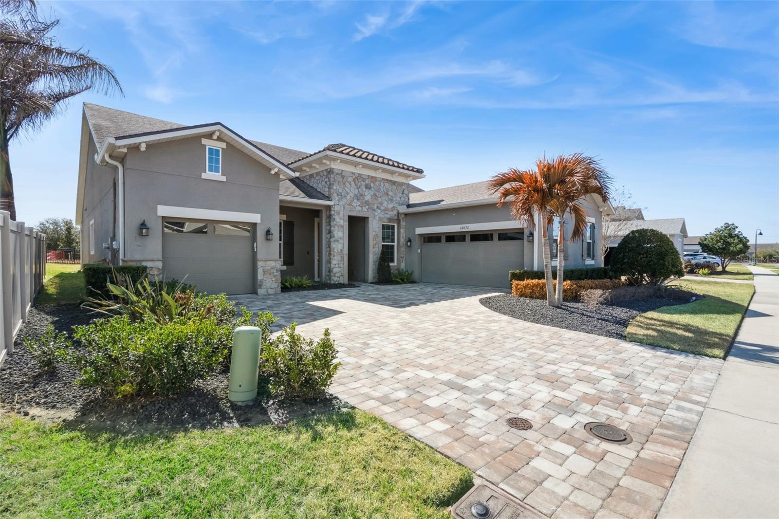 Image 4 of 66 For 14872 Winkfield Court