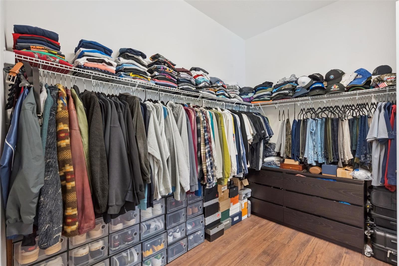 Image 40 of 66 For 14872 Winkfield Court