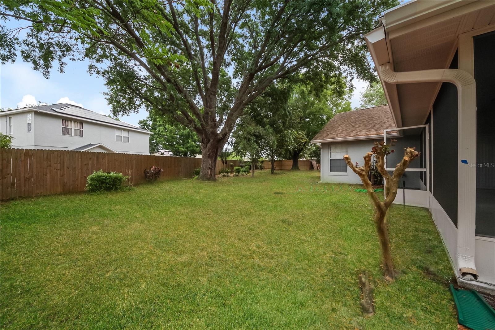 Image 14 of 16 For 305 Killington Way